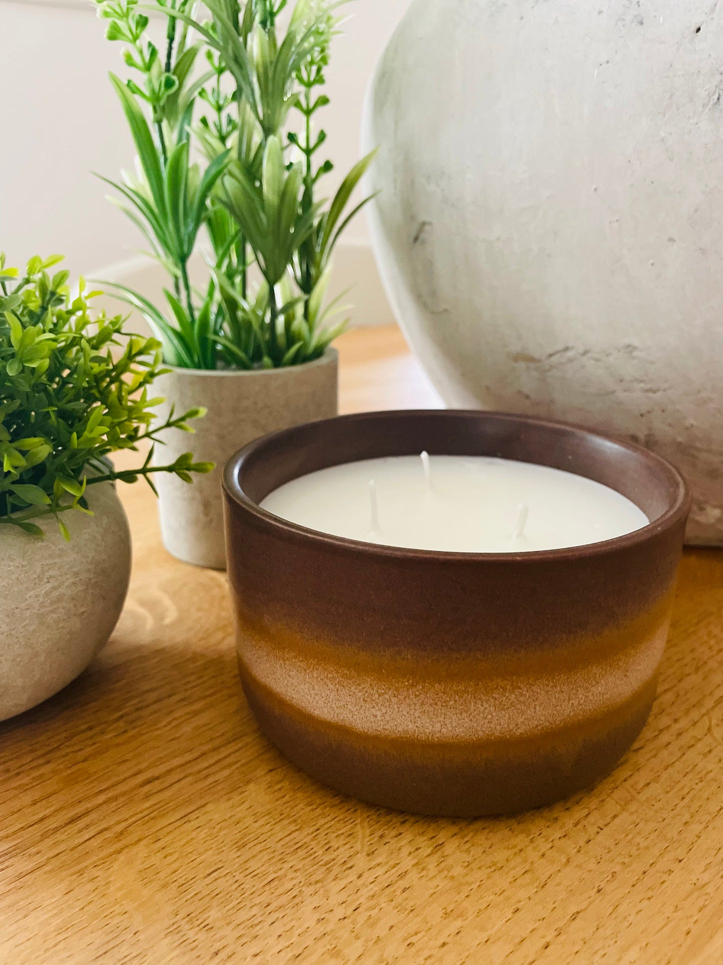 Two Toned Candle - Black Oud