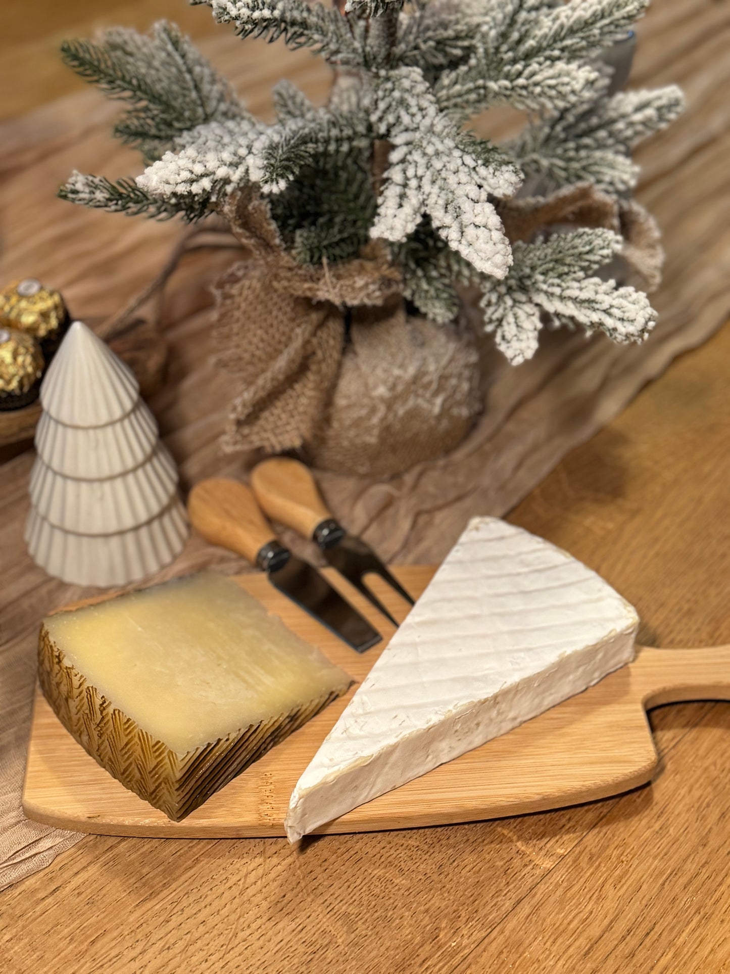 Bamboo Cheese Board and Knife Set