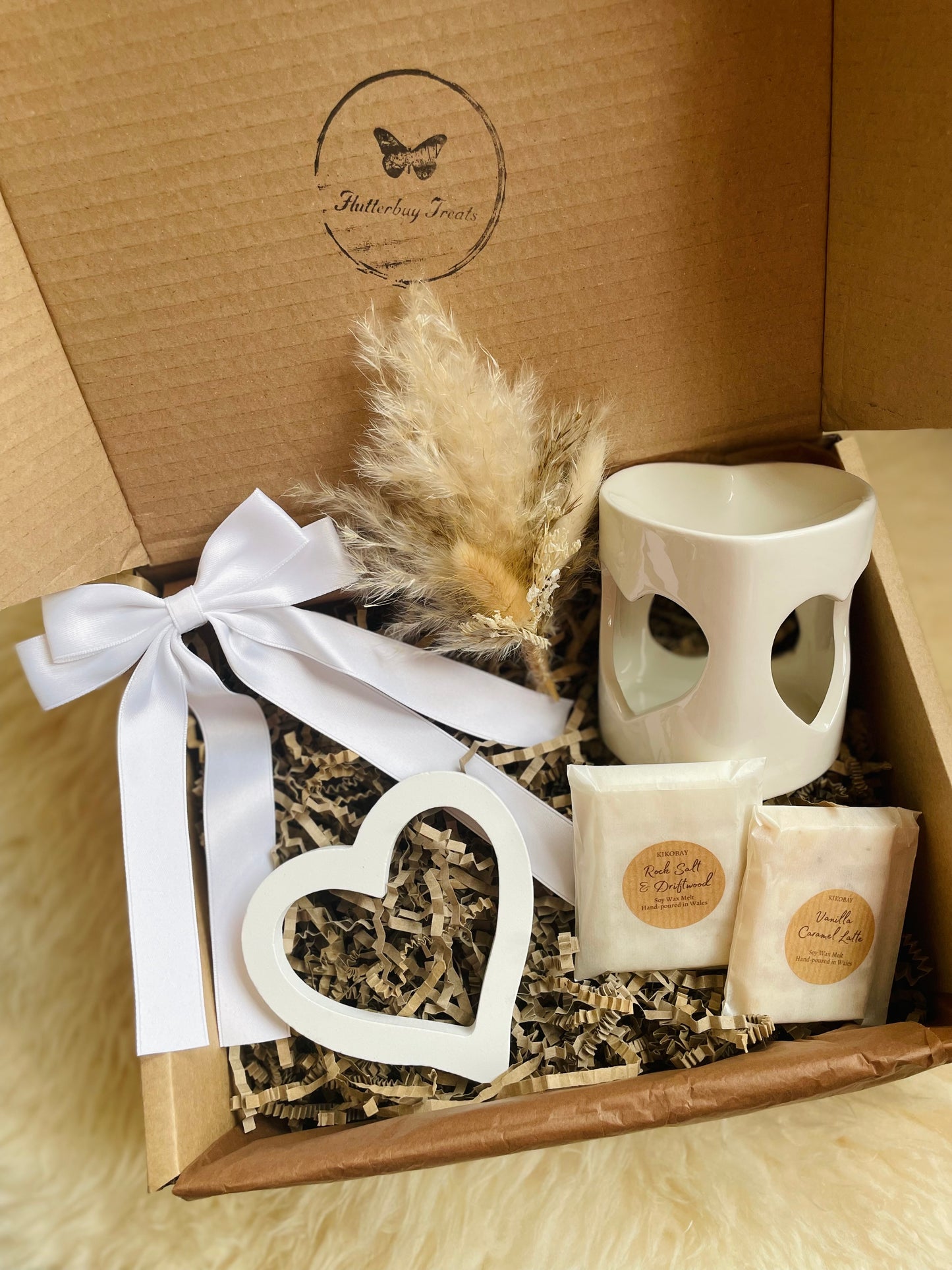Sent with Love and Bows Gift Box