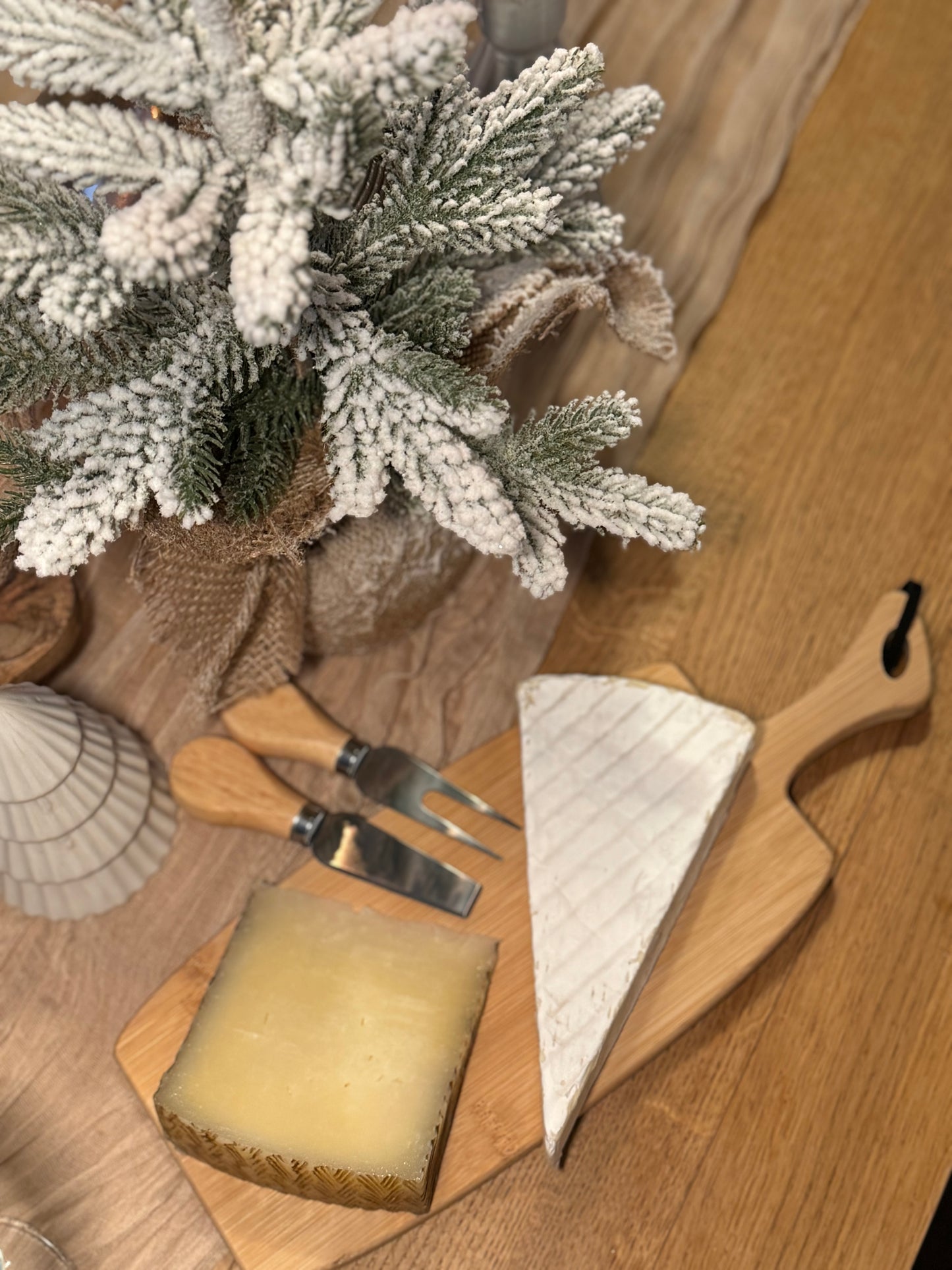 Bamboo Cheese Board and Knife Set