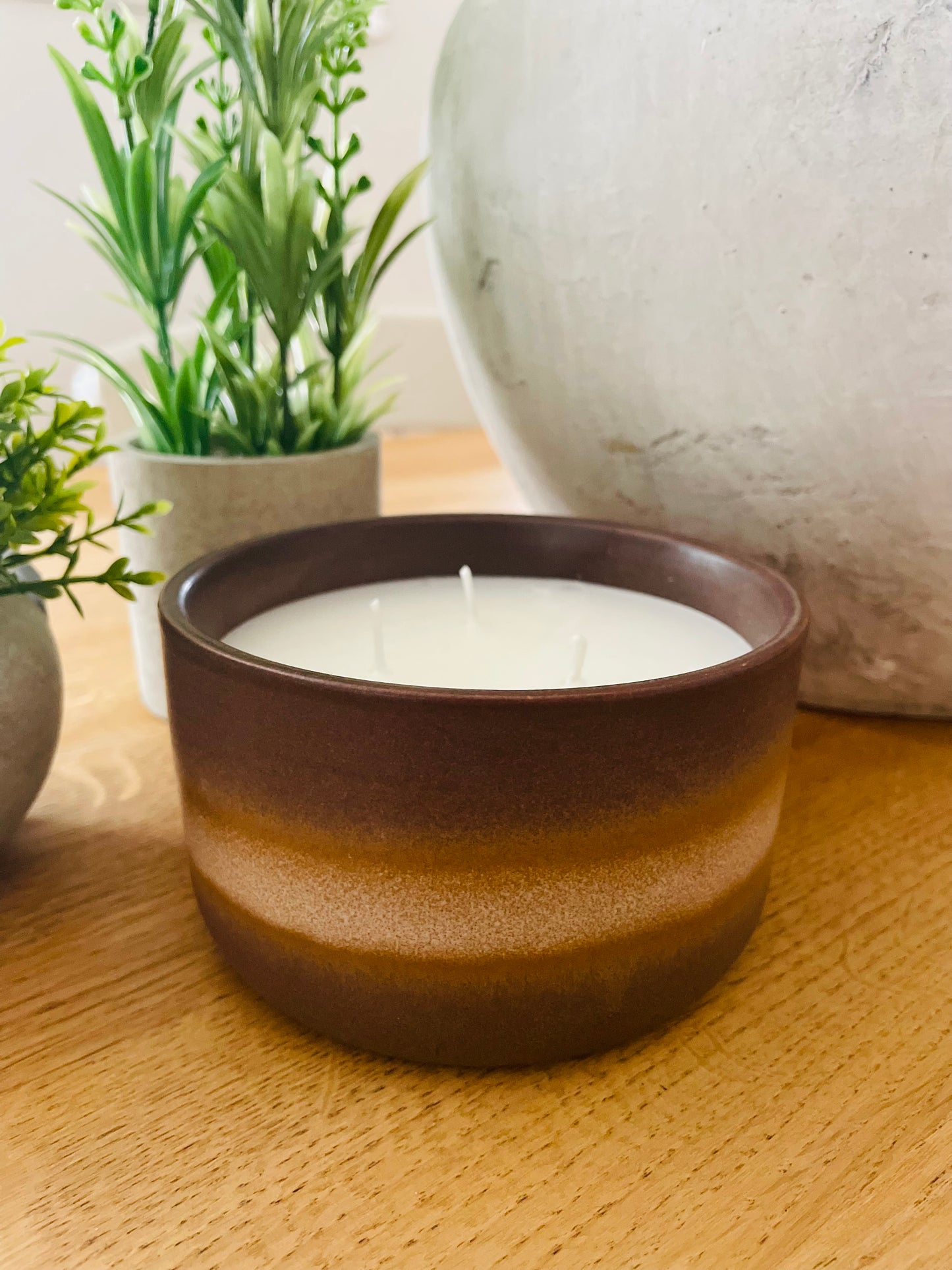 Two Toned Candle - Black Oud