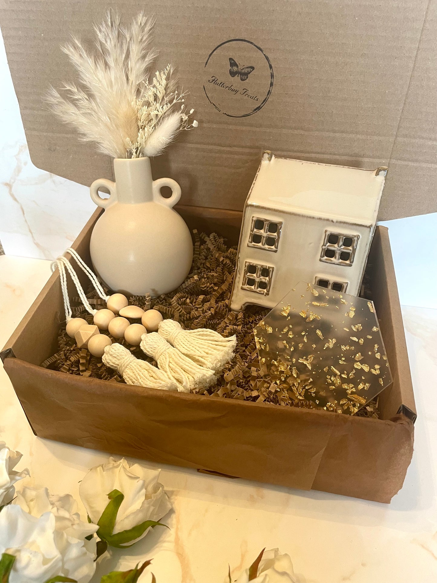 Cream Ceramic Country House Gift Box