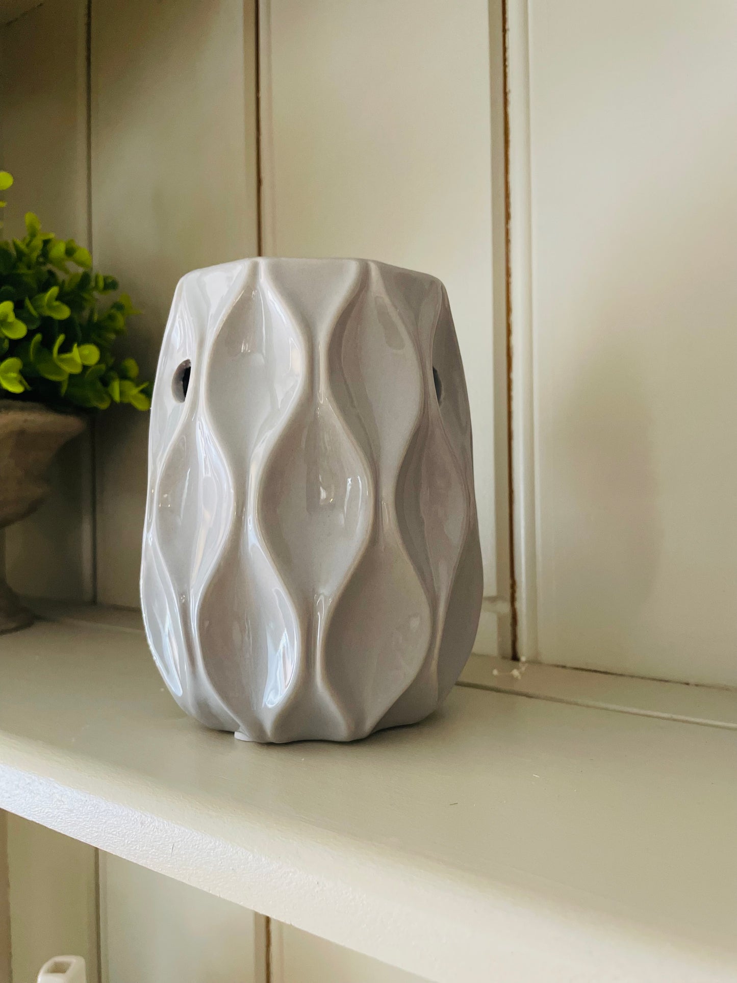 Grey Wave Wax Burner