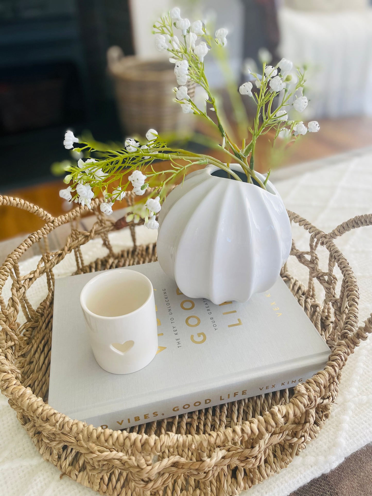 Nova White Vase