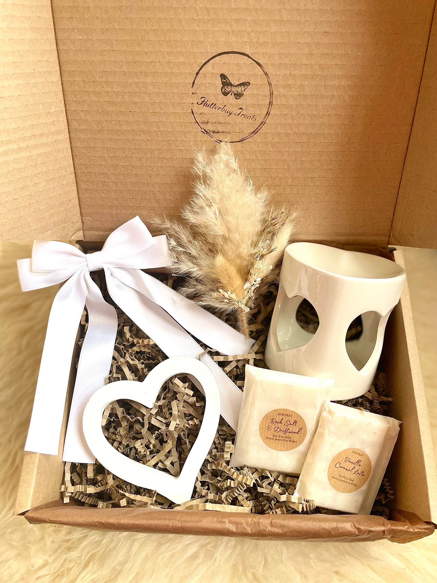 Sent with Love and Bows Gift Box