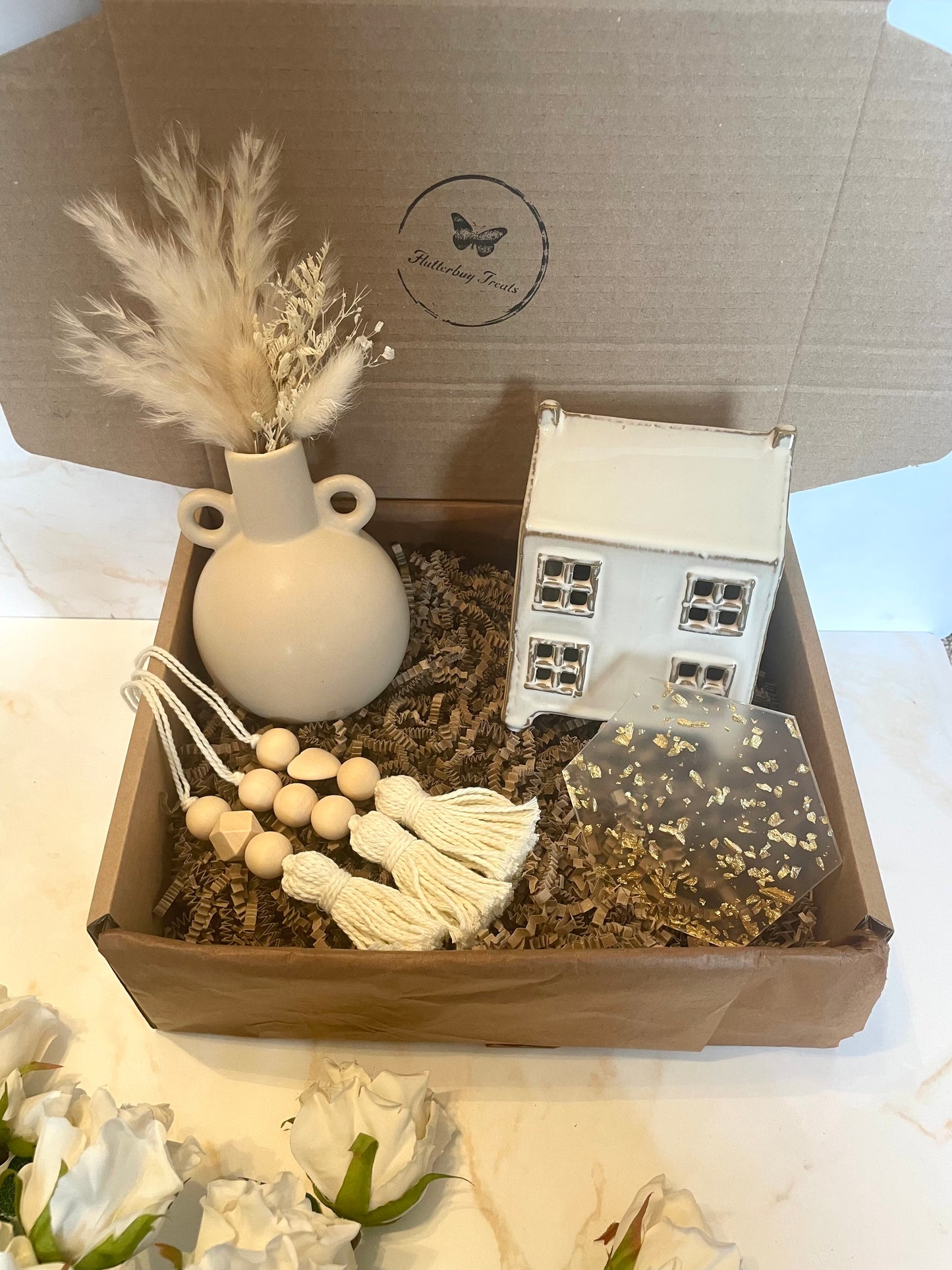 Cream Ceramic Country House Gift Box