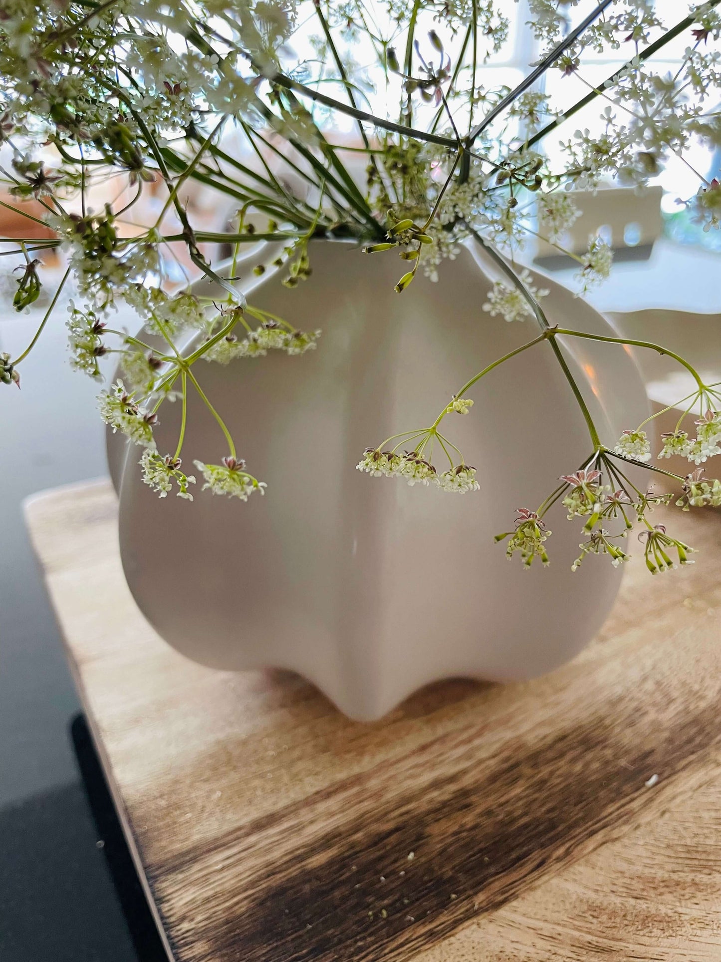 Liana Vase - Matt Willow