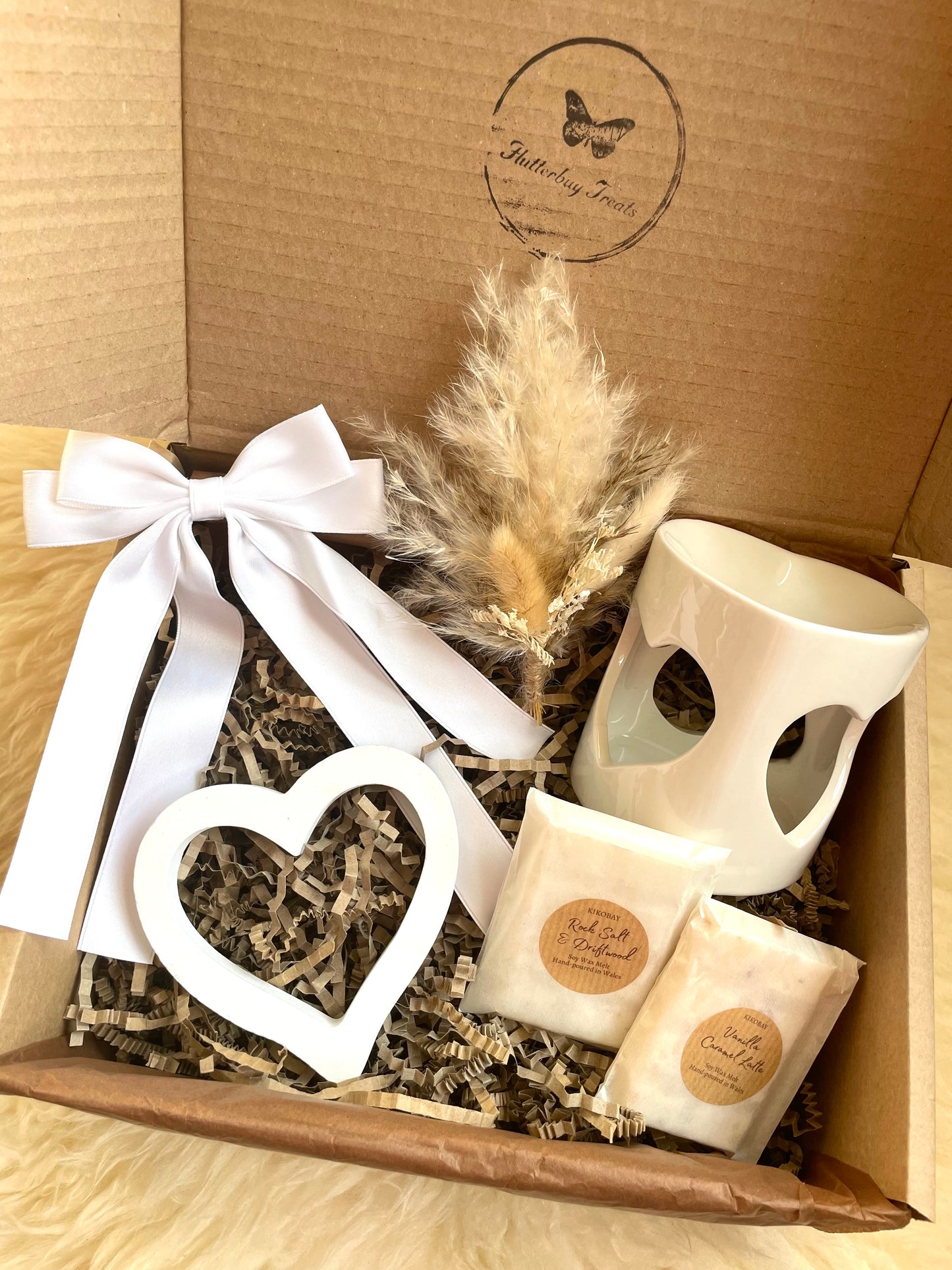 Sent with Love and Bows Gift Box