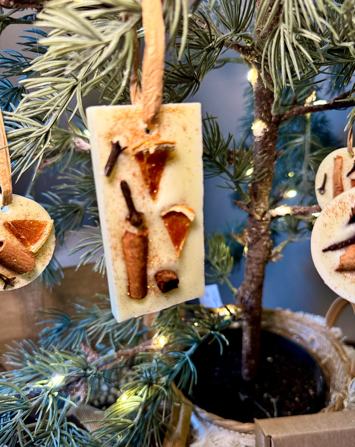 *Imperfect* Festive Spice Mood Boosting Wax Hanging Decorations