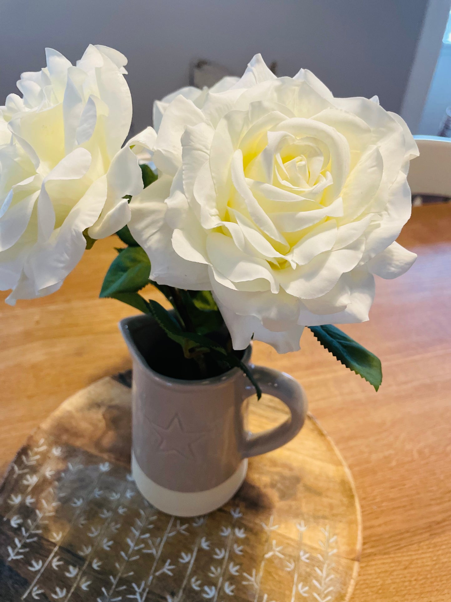 Dawn Rose - Ivory