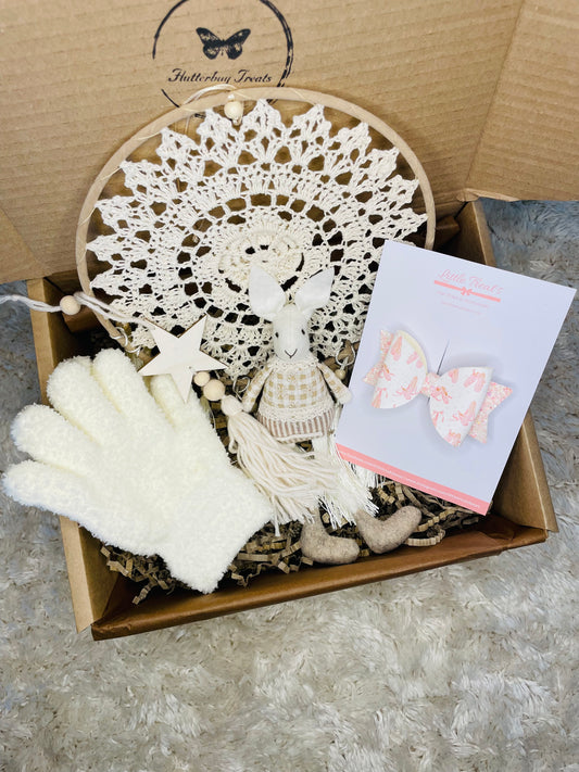 Girl’s Neutral Bunny Gift Box