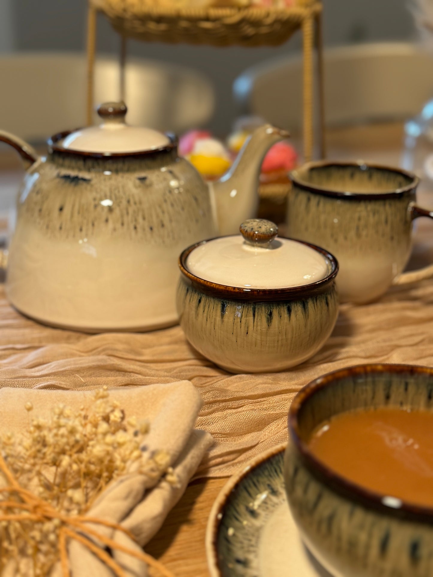 Reactive Glaze Sugar and Cream Set