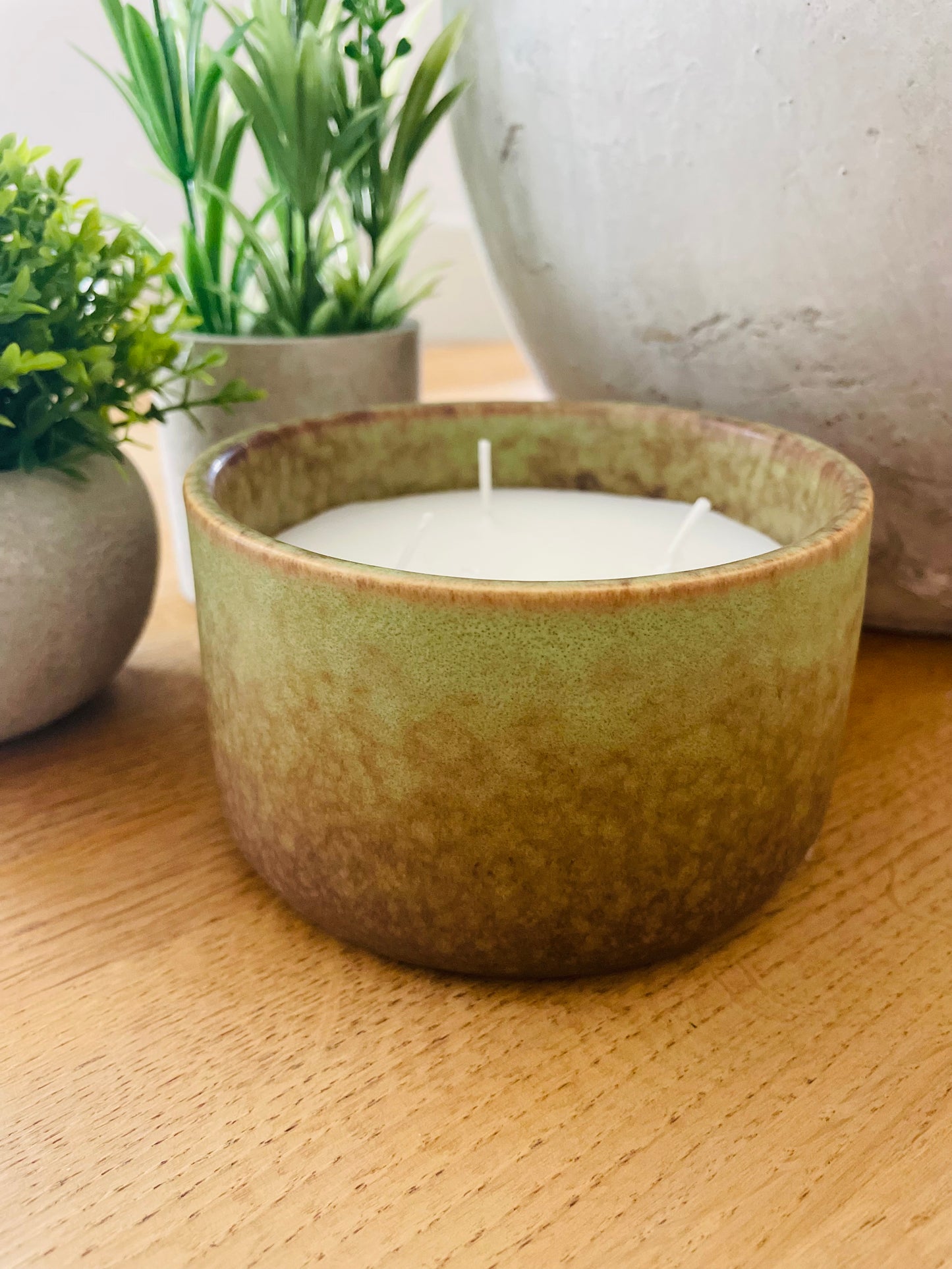Two toned Candle - Pomegranate Noir