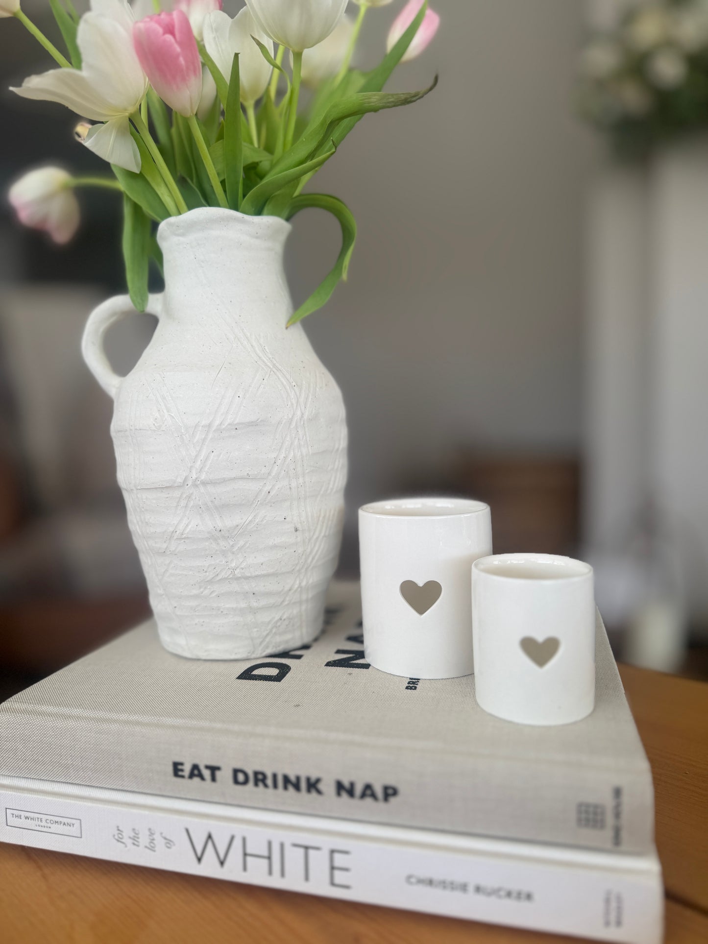 Simple White Heart T-light Holder