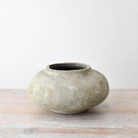 Rustic Perry Vase
